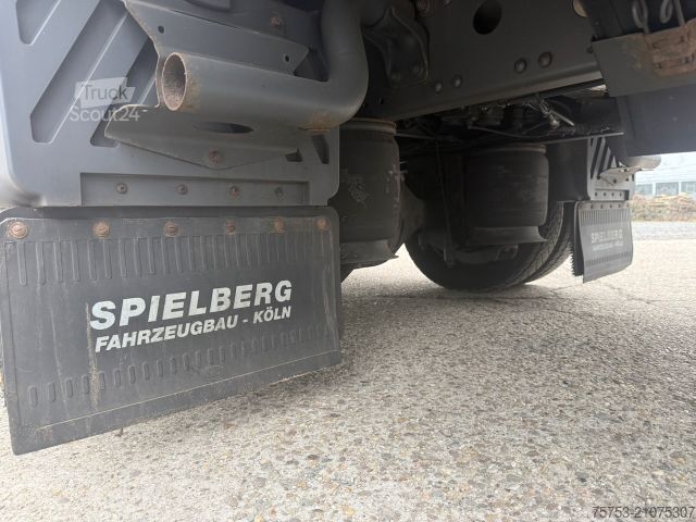 Samochód dostawczy z plandeką MERCEDES-BENZ 818L Atego Pritsche mit Bordwänden