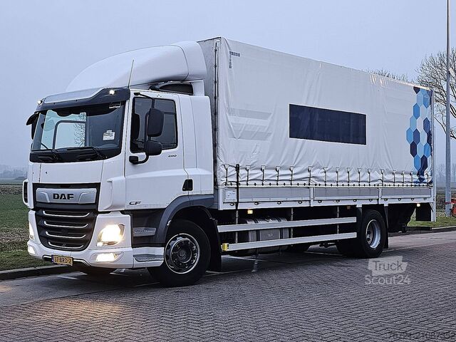 Tarpaulin DAF CF 260 19T TAILLIFT AIRCO