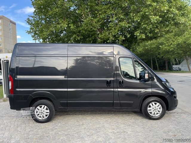 Κλειστό βαν peugeot Boxer BlueHDi 165 Kasten L2H2 *AHK*RFK*WEBASTO*