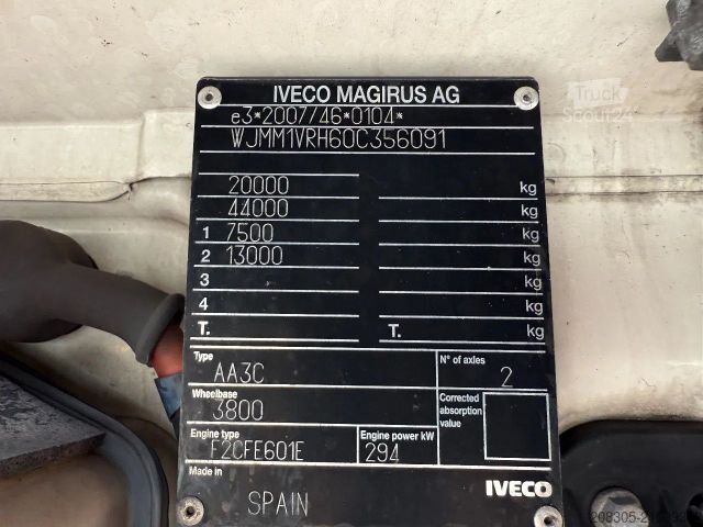 Standard SZM IVECO Stralis 400 Stralis 400 4X2 LNG Retarder 2x Tank