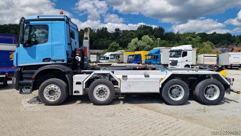 Камион с кука за контейнери Mercedes-Benz Arocs 3248  E6 8x4 Retarder Blatt Blatt Alufelgen