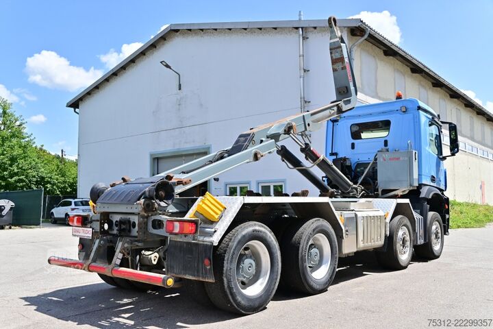 Камион с кука за контейнери Mercedes-Benz Arocs 3248  E6 8x4 Retarder Blatt Blatt Alufelgen