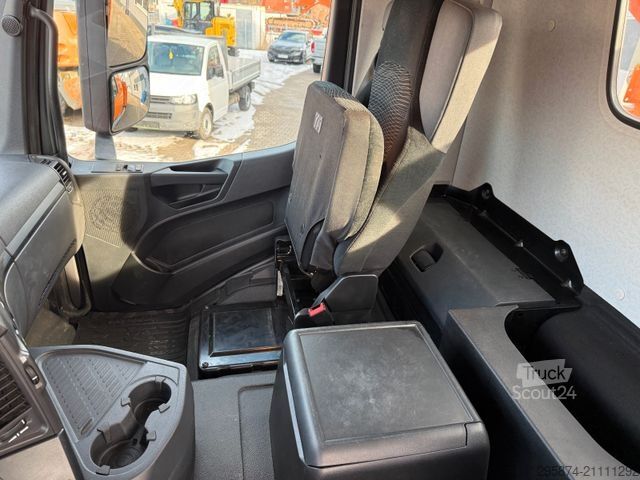 Trojstranný sklápací nákladný automobil MERCEDES-BENZ 2648 Actros 6x6 HAD 3-S. Kipper Bordmatic