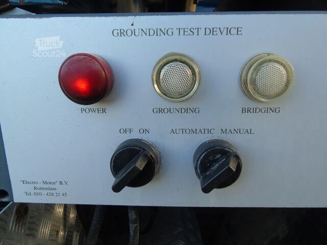 Suction vehicle Volvo FM 340 + NAAKTGEBOREN 15.000L + 8x4 + tipper + ...