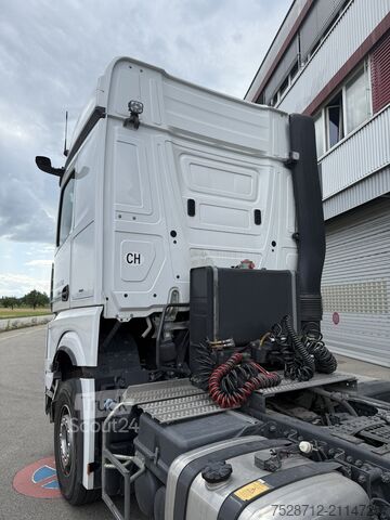 Arocs 3353 para trabajos pesados con TKR Swiss Mercedes-benz Arocs 335 TRK 120to