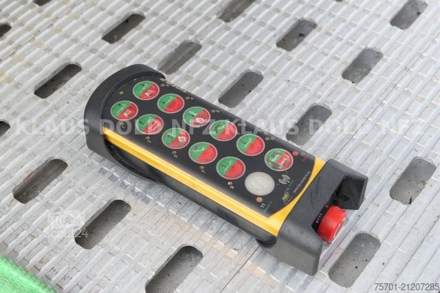 Autodraagtruck MERCEDES-BENZ Atego 1530 geschloss. Autotransp. Standklima Eu6