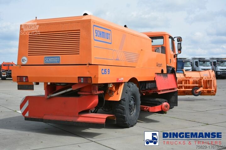Schneeräumer Mercedes SK 2031 4x4x4 Schmidt CJS9 airport sweeper snow...