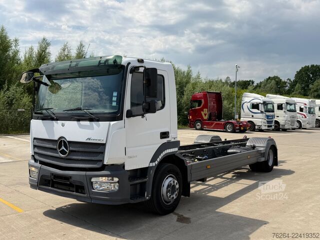 Chassis com cabina Mercedes-Benz ATEGO 1324 AUTOMAAT EURO6