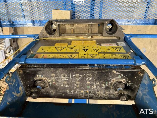 Teleskooppinen alusta Genie S-65xc telescopic lift for sale with a basket lift