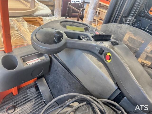 Carrello elevatore Rocla S16 reach truck with charger