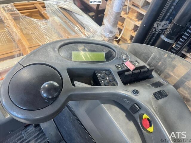 Carrello elevatore Rocla S16 reach truck with charger