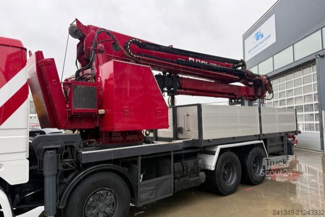 Tovorna dvigalka na tovornjaku SCANIA 113 8x4 Autokran Cormach 87000 42 Meter