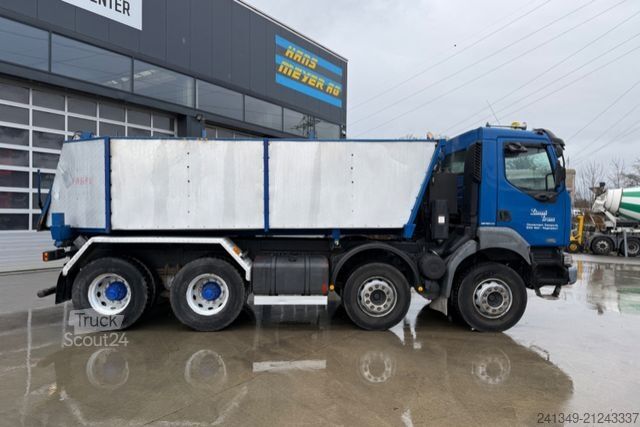 Tipper truck RENAULT Kerax 420 8x4 Thermokipper