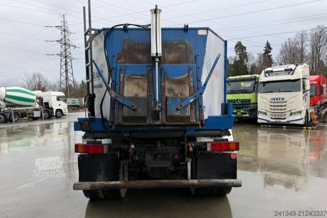 Tipper truck RENAULT Kerax 420 8x4 Thermokipper