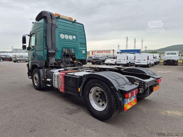 Standard nyergesvontató Volvo FMX