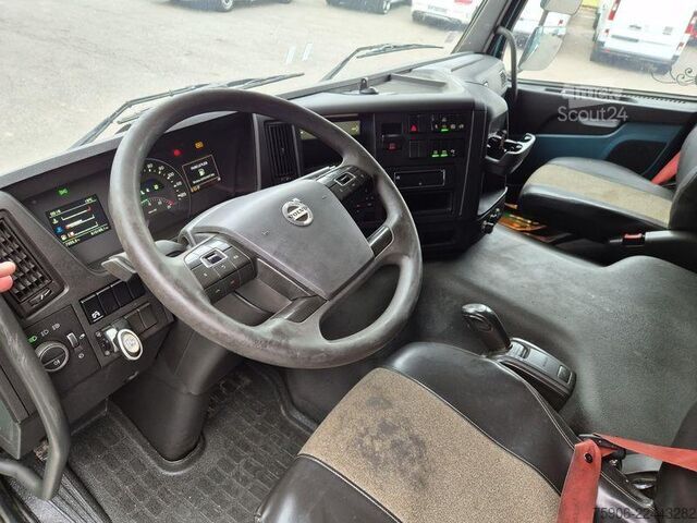 Standard nyergesvontató Volvo FMX