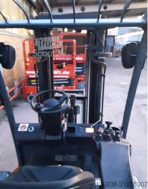 Empilhador Toyota traigo 8FBMKT25