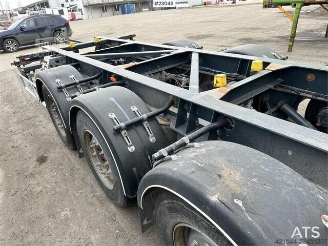 Контейнерные перевозки Fliegl 3 axle container trailer.