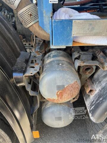 خلاط Mercedes-Benz Arocs with a Meyco Roadrunner concrete spray unit