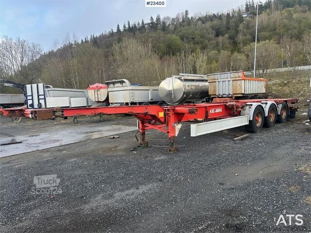 Transporte de contenedores Kel-Berg C30F
