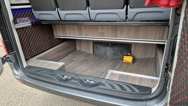 Минибус MERCEDES-BENZ 519 und 517 Glasdach XXL  20 Sitze Lord Exclusiv