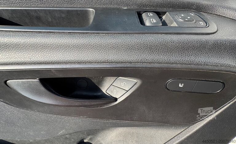 Araç taşıma çekicisi Mercedes-Benz Sprinter 519