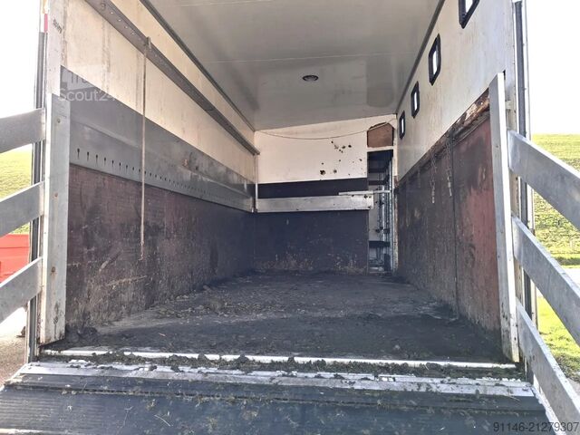 Transporte de caballos Volvo FL 180 FL 180 * Manual Gearbox * Full Spring