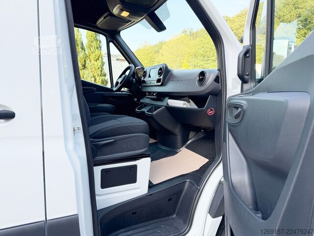 Furgoneta de caja alta MERCEDES-BENZ Sprinter 319 CDI Kasten 3,5t ALLRAD 4x4 L2H2