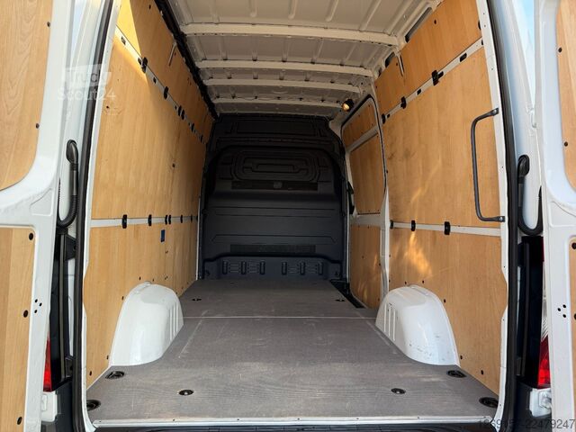 Furgoneta de caja alta MERCEDES-BENZ Sprinter 319 CDI Kasten 3,5t ALLRAD 4x4 L2H2