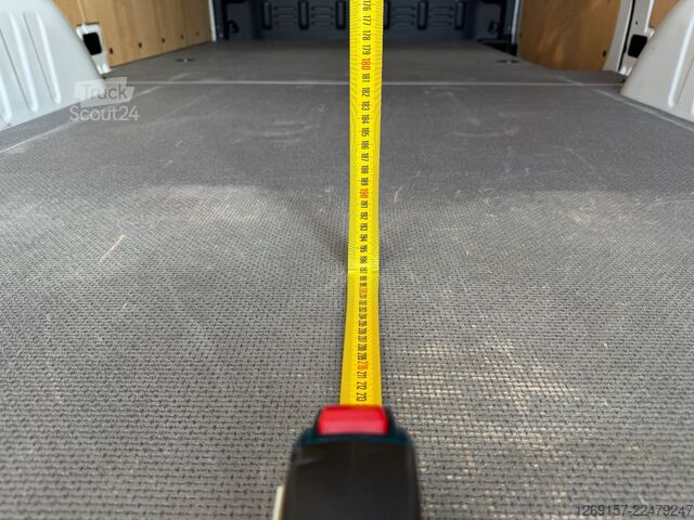 Furgoneta de caja alta MERCEDES-BENZ Sprinter 319 CDI Kasten 3,5t ALLRAD 4x4 L2H2