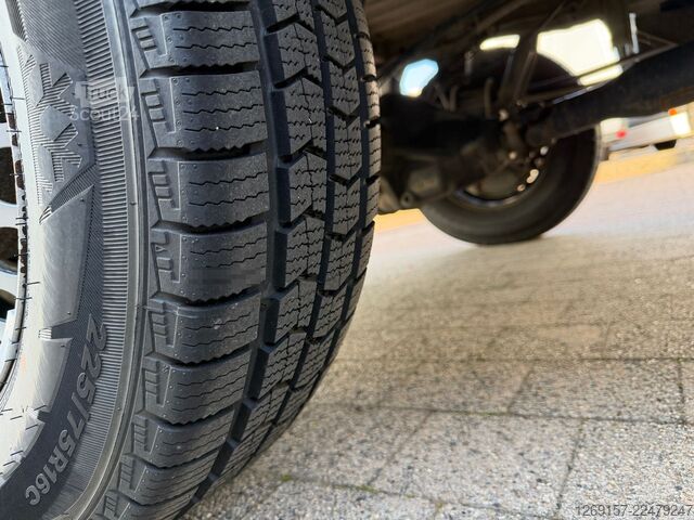 Furgoneta de caja alta MERCEDES-BENZ Sprinter 319 CDI Kasten 3,5t ALLRAD 4x4 L2H2
