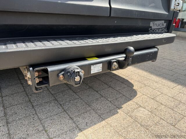 Kastenwagen hoch IVECO Daily 3,0L Diesel 35S18 Kasten Mixto *AHK3,5t*