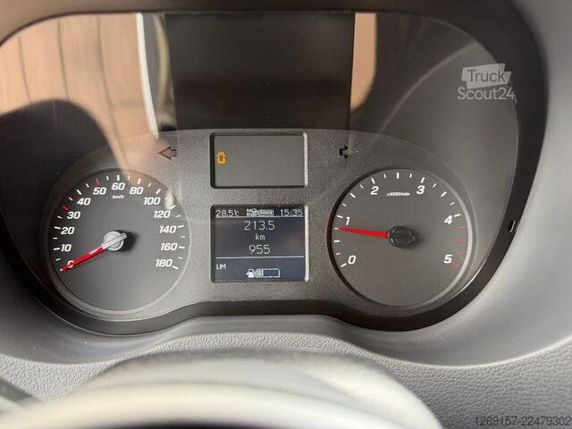 Βαν με ψηλή οροφή MERCEDES-BENZ Sprinter 211 CDI Kasten L2H2 *ORIGINAL 950km* AC
