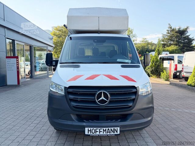 Фургон-шафа з фіранкою MERCEDES-BENZ Sprinter 519 CDI 3,0 V6 Pritsche Plane DoKa RWD