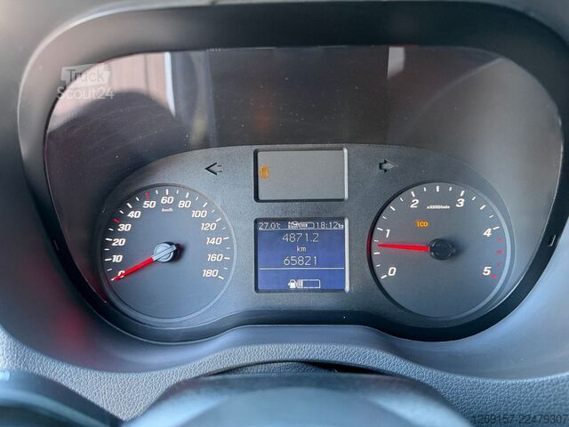 Фургон-шафа з фіранкою MERCEDES-BENZ Sprinter 519 CDI 3,0 V6 Pritsche Plane DoKa RWD