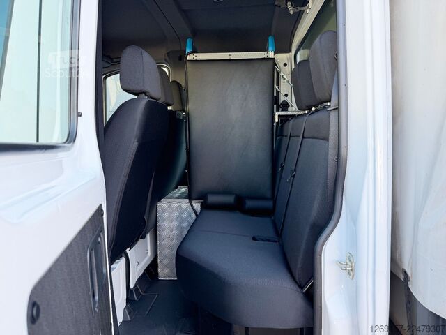Фургон-шафа з фіранкою MERCEDES-BENZ Sprinter 519 CDI 3,0 V6 Pritsche Plane DoKa RWD