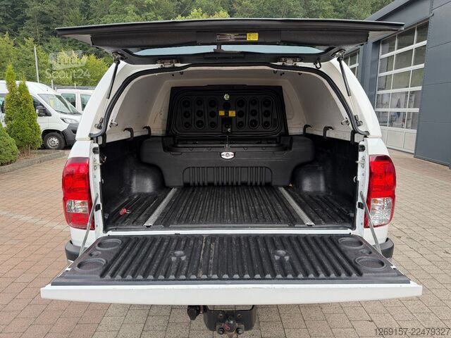 Furgons TOYOTA Hilux 2,4D Double Cab Comfort 4x4 Hardtop Autom.