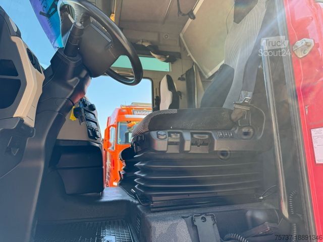 Véhicule tracteur MAN 18.500 LLS-U