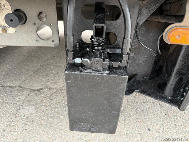 Търговско превозно средство  Rufa 2 Achs Tieflader hohe LBW Rampe gekröpft