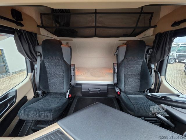 Macara montată pe camion MERCEDES-BENZ Actros 2543 / Baustoff/Retarder/Lenk-Liftachse