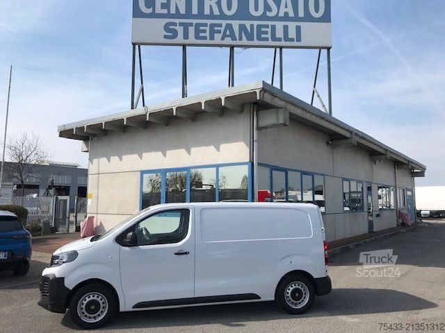 Panelová dodávka Opel VIVARO 2.0 145 L2H1