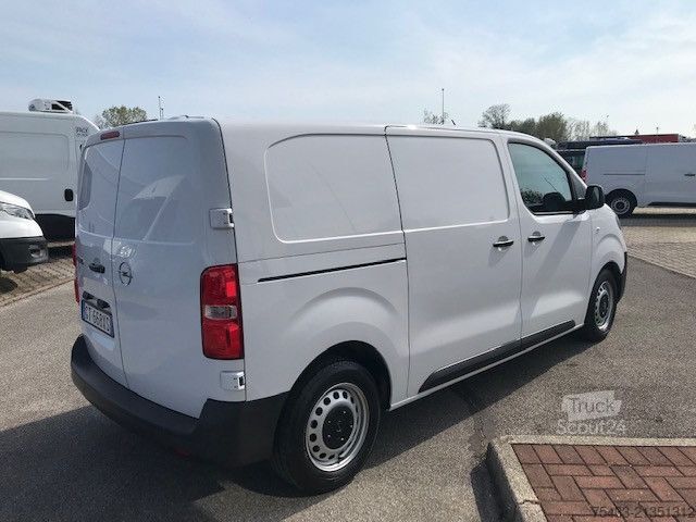 Panelová dodávka Opel VIVARO 2.0 145 L2H1