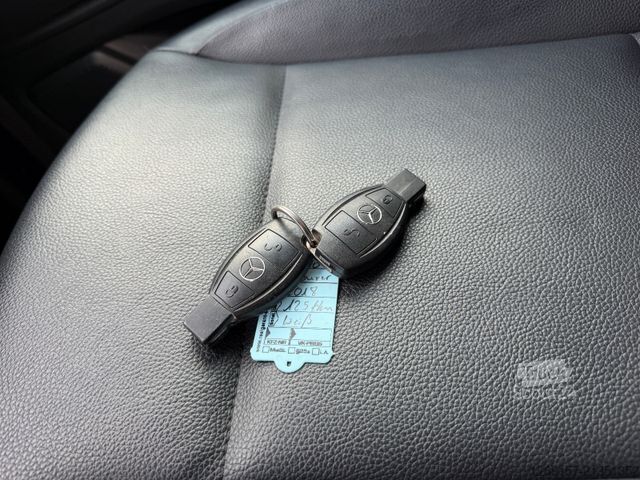 Мікроавтобус MERCEDES-BENZ Vito Tourer 116CDI Edition LANG 7-Sitze LED