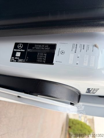 Мікроавтобус MERCEDES-BENZ Vito Tourer 116CDI Edition LANG 7-Sitze LED