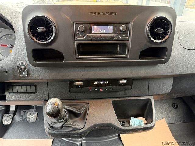 Фургон-самоскид MERCEDES-BENZ Sprinter 317 CDI Pritsche Kipper RWD COC 3,5t