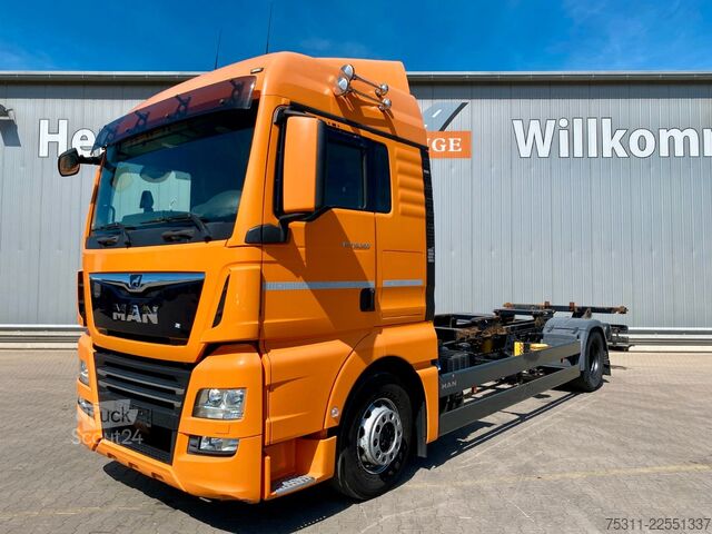 Lastbil med utbytbar kaross MAN TGX 18.360 LL BDF | ACC*Standklima*Retarder*XLX