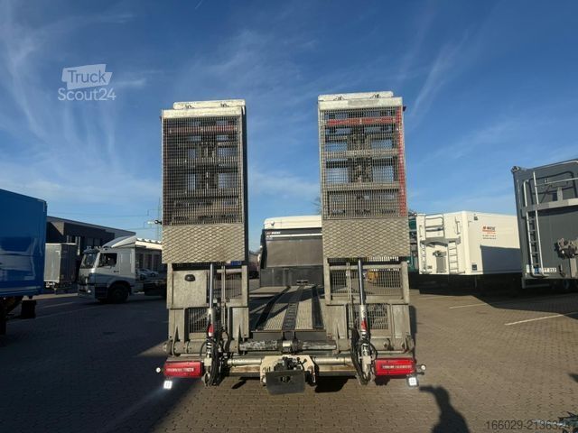 Ladbil med lad MAN TGX 26.440 6x2-4 LL Maschinen Transporter