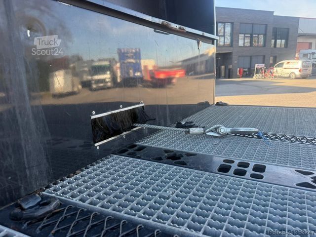 Ladbil med lad MAN TGX 26.440 6x2-4 LL Maschinen Transporter