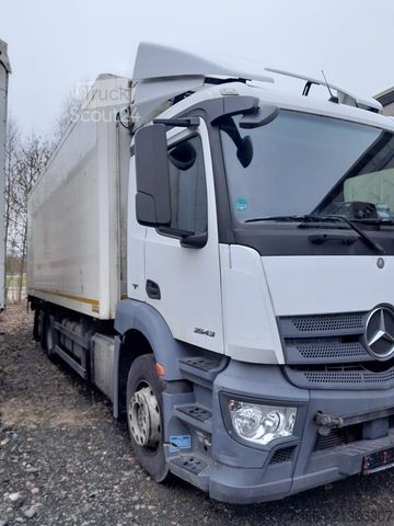 Kühlkoffer-LKW MERCEDES-BENZ ARTOS 2543 , Motorschaden