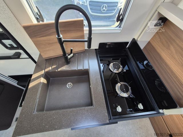 Полуинтегрированный автодом BÜRSTNER Signature SFT 7.4 180PS, 18, AHK, Markise